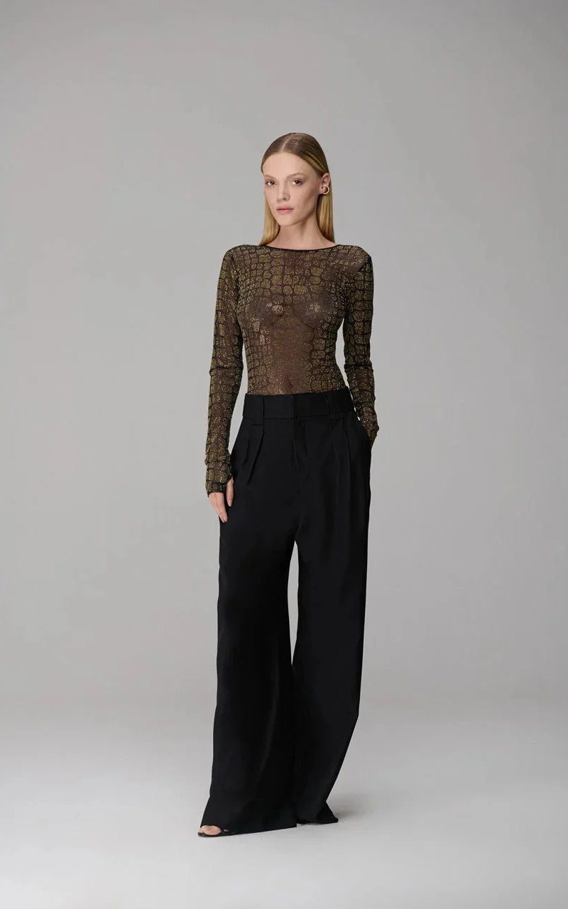Pantalones de vestir con pliegues