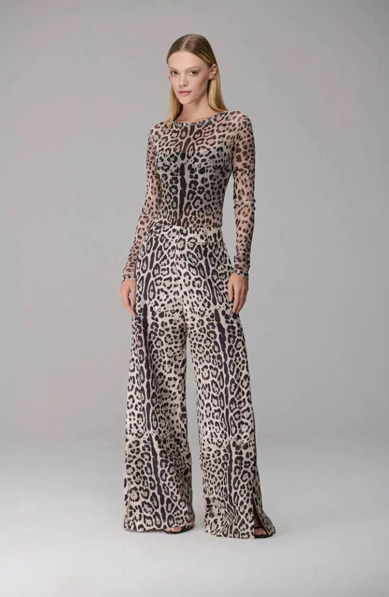 BLUSA ESTAMPA JAGUAR DE TULE